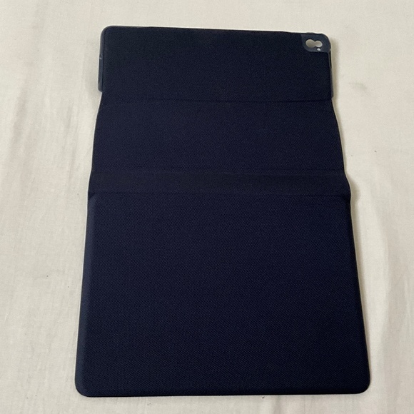 LOGI CREATE Keyboard Hard Case Blue - Picture 5 of 14